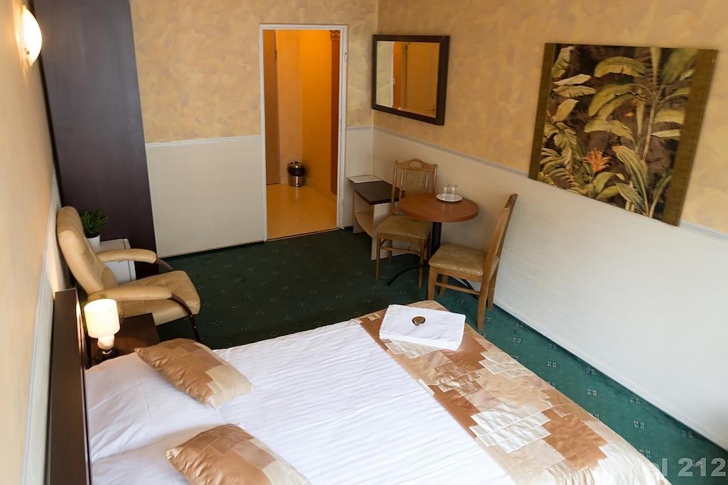 Hotel 212 Varsó Szoba fotó