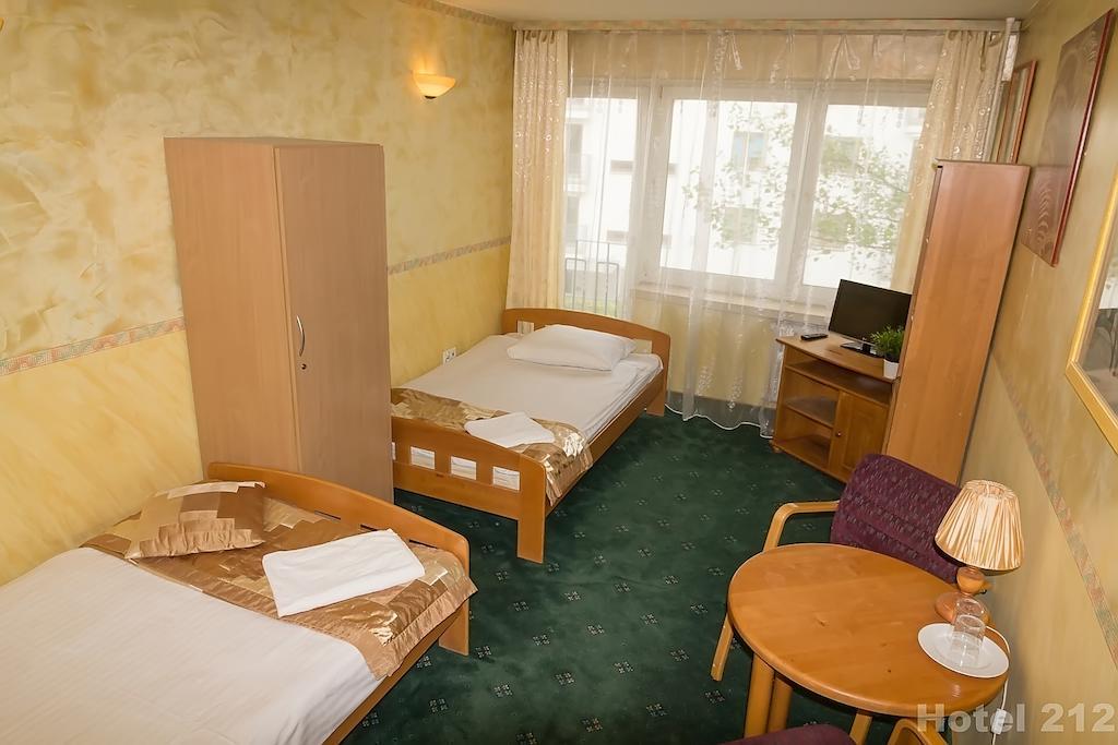 Hotel 212 Varsó Kültér fotó